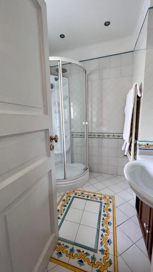 Calabritto Suite Napoli Ngoại thất bức ảnh