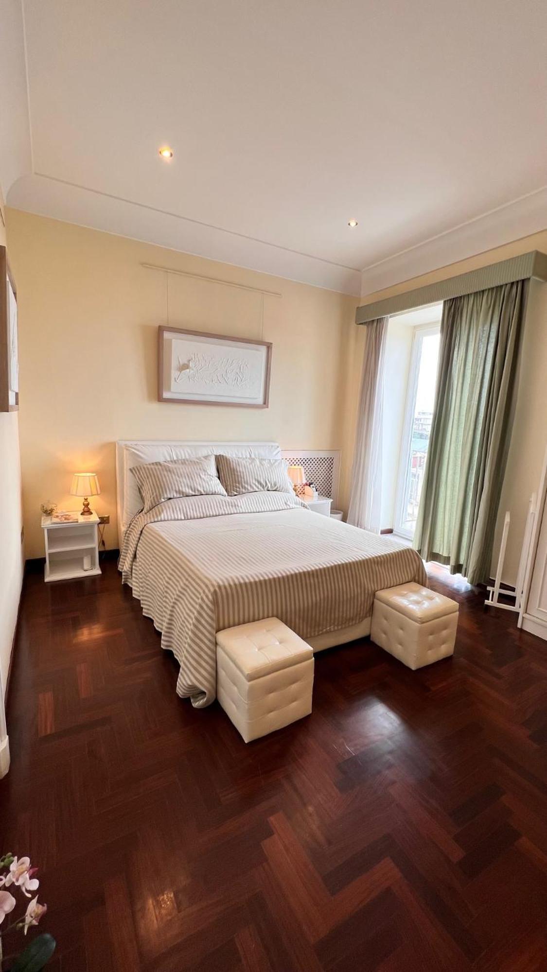 Calabritto Suite Napoli Ngoại thất bức ảnh