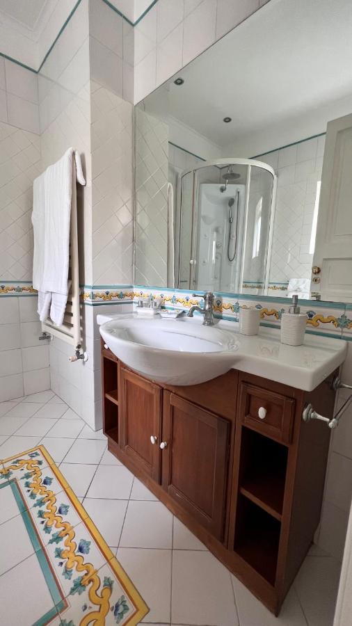 Calabritto Suite Napoli Ngoại thất bức ảnh